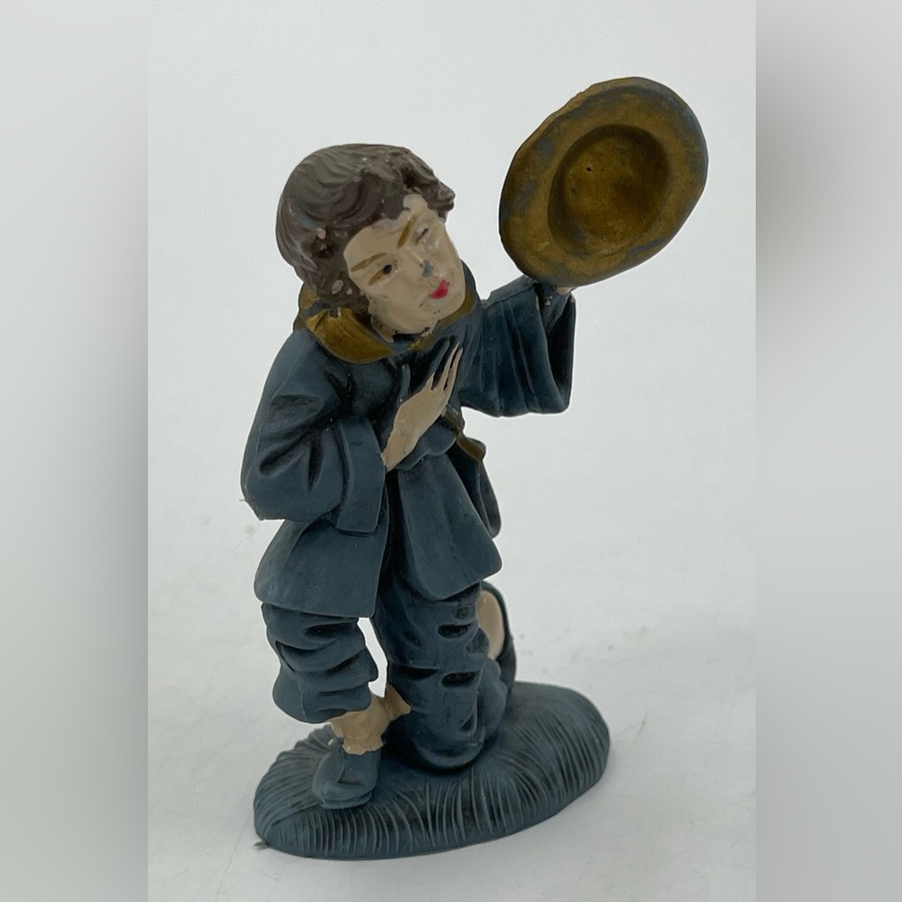 Vintage Nativity Figure Plastic Replacement Shephard Boy Kneeling w Hat 5" Italy